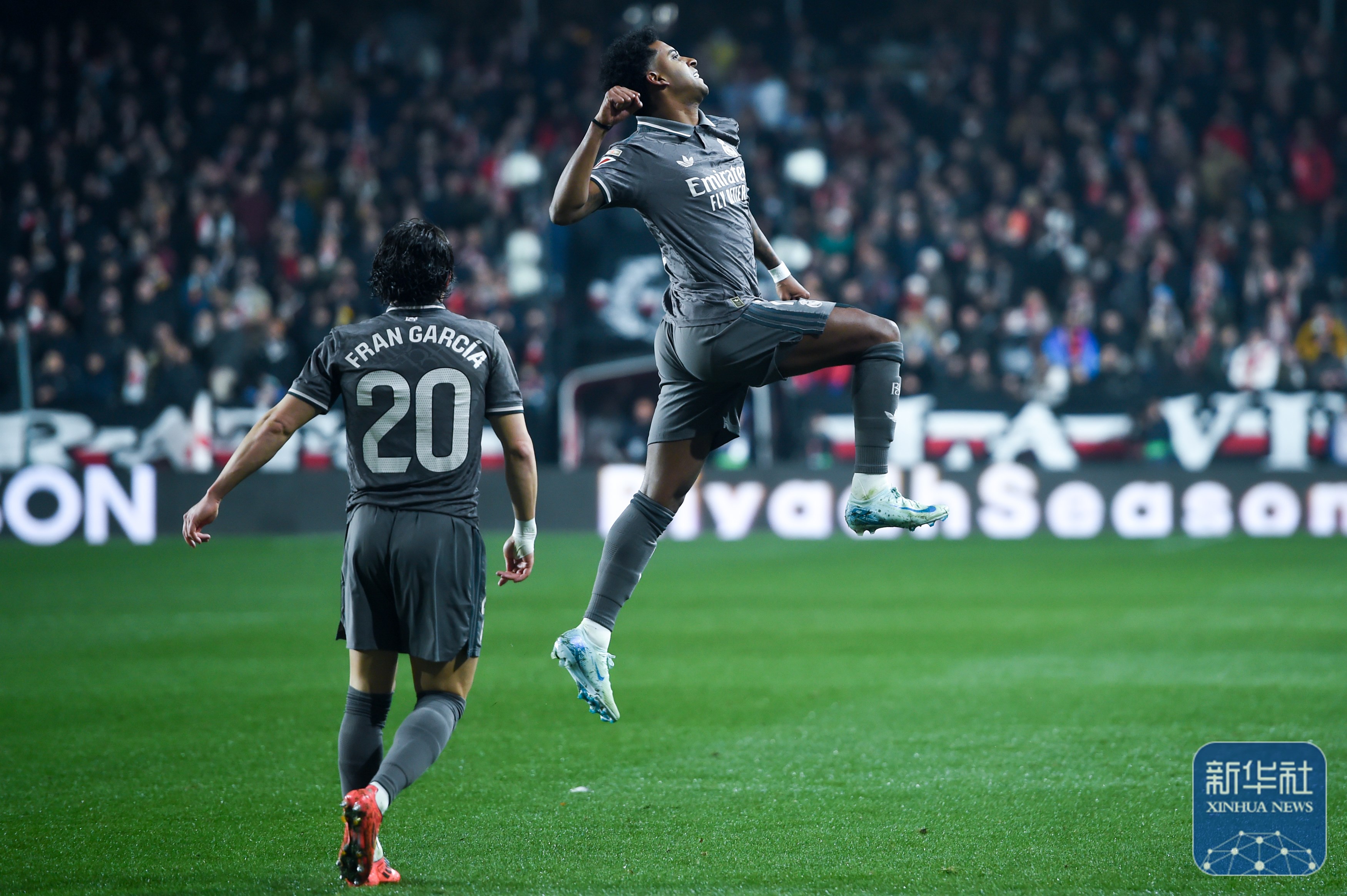 包含皇马逆袭，巴列卡诺成欧冠黑马的词条