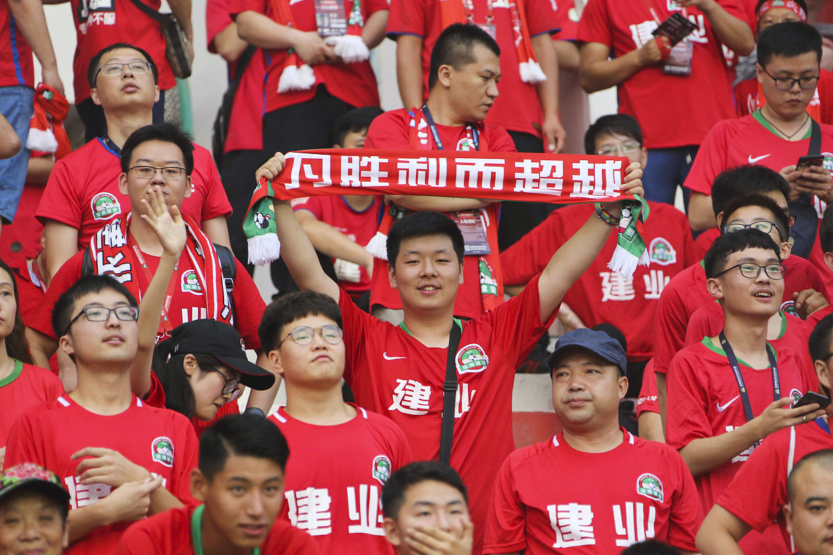 包含精神抖擞！球队备战充满信心的词条