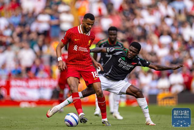 战术奏效！利物浦双翼齐飞压制阿森纳整场无力还手！的简单介绍