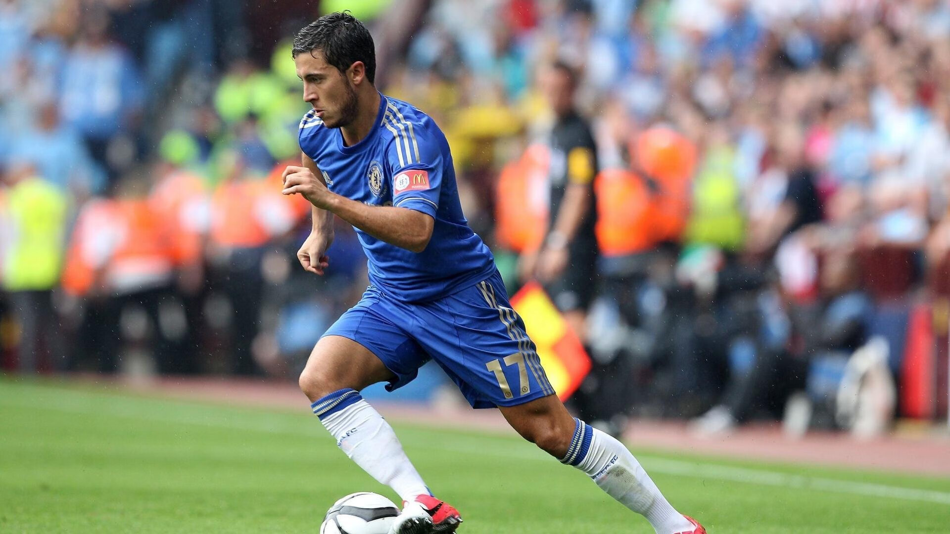 重返赛场首场状态出色，热火观众沸腾！，德罗巴重返赛场引发球迷热议