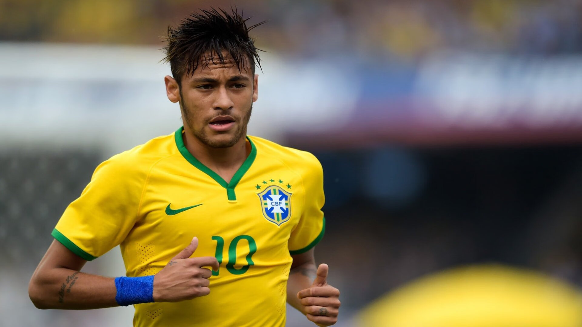 出色防守引爆全场！，姆巴佩意外战胜独行侠赢得满堂喝彩